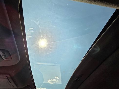 Used 2011 Ford F350 King Ranch w/ King Ranch w/Chrome Pkg image 32