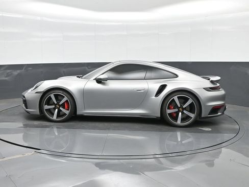 Certified 2021 Porsche 911 Turbo AWD/4WD image 2