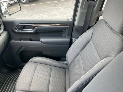 Used 2025 Chevrolet Silverado 1500 LT AWD/4WD image 17
