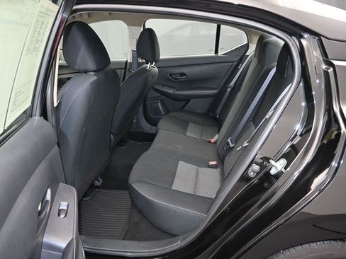 Used 2024 Nissan Sentra SV FWD image 12