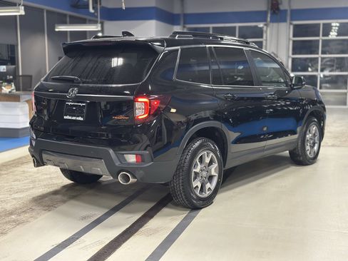 Used 2022 Honda Passport TrailSport image 4