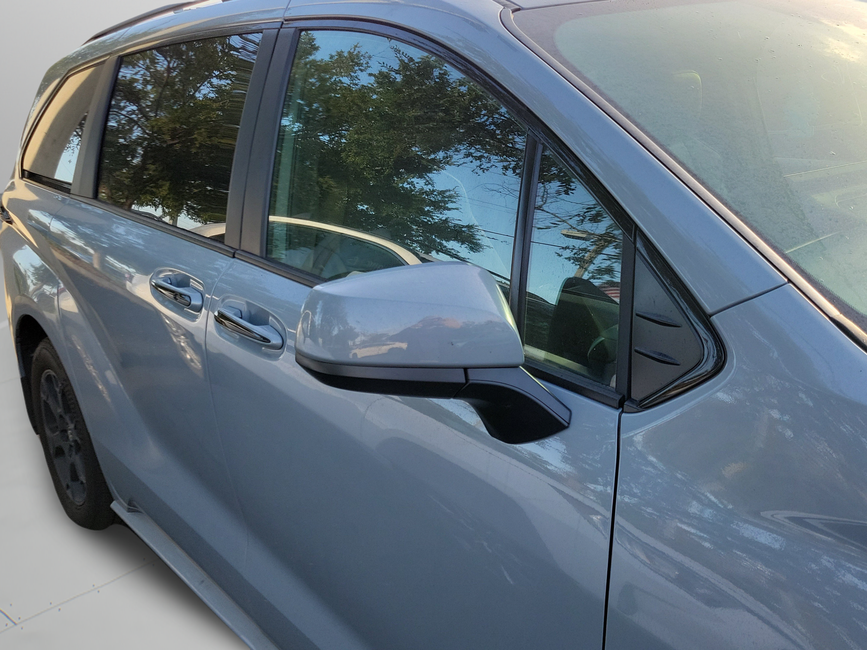 Used 2026 Toyota Sienna XLE Woodland Edition AWD/4WD image 18