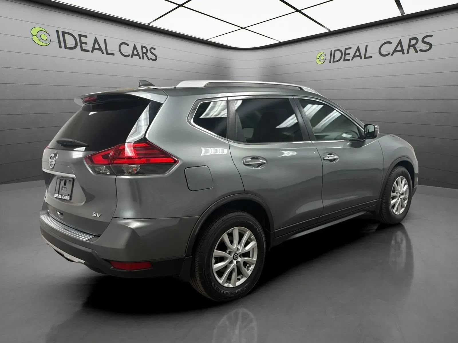 Used 2017 Nissan Rogue SV FWD image 5