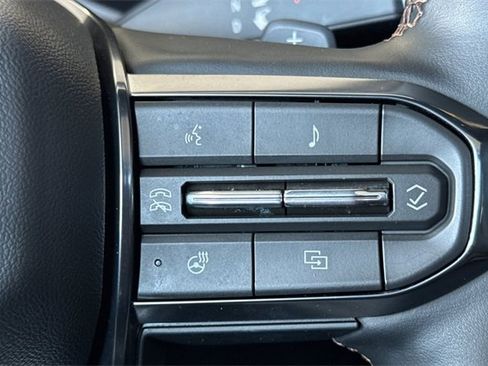 Used 2024 GMC Acadia AT4 w/ Super Cruise Package image 40