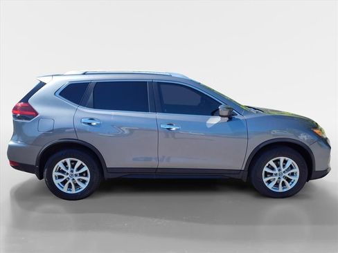 Used 2020 Nissan Rogue SV FWD image 6