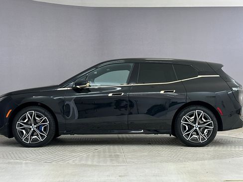 Used 2023 BMW iX xDrive50 w/ Sport Package image 2