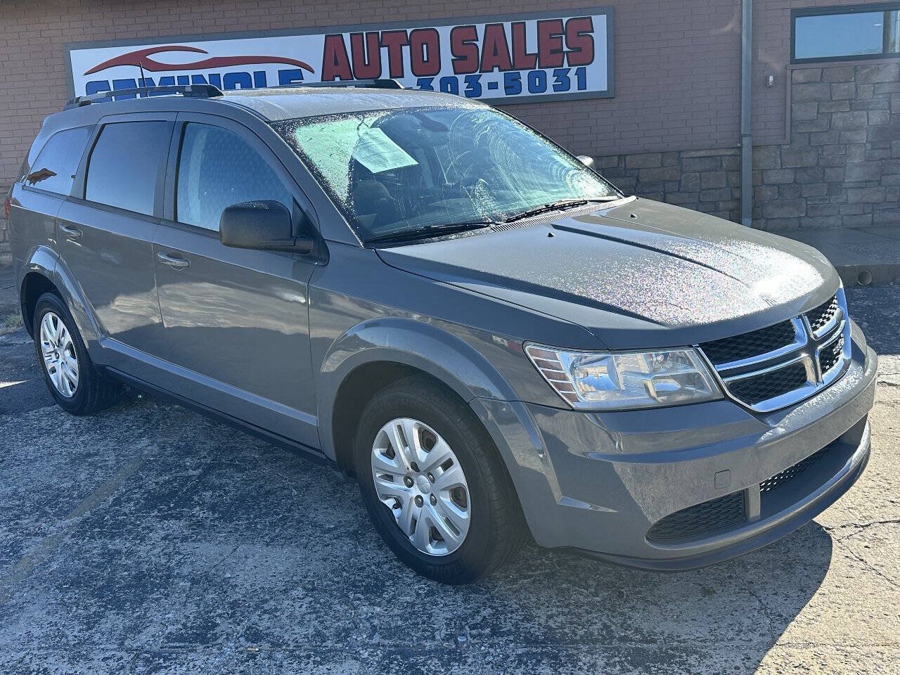 Used 2019 Dodge Journey SE FWD image 2