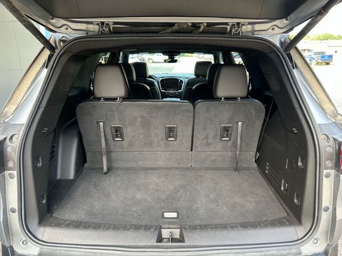 Used 2023 Chevrolet Traverse RS AWD/4WD image 5
