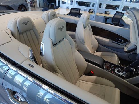 Used 2014 Bentley Continental GT image 12