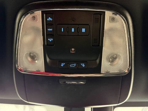 Used 2020 Jeep Grand Cherokee Limited image 39