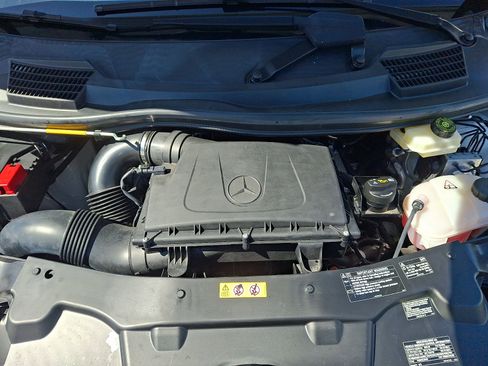 Used 2023 Mercedes-Benz Metris image 29