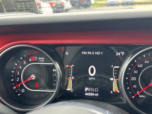 Used 2022 Jeep Wrangler Unlimited Rubicon w/ Xtreme Recon 35" Tire Package image 29