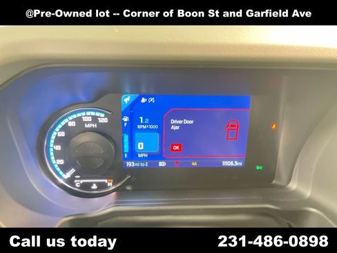 Used 2023 Ford Bronco Badlands w/ Sasquatch Package image 16