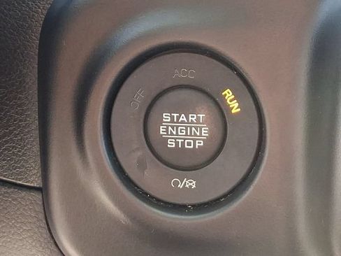 Used 2022 Jeep Wrangler Unlimited Sport AWD/4WD image 18