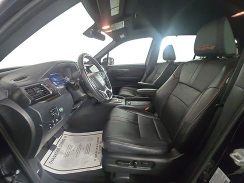 Used 2023 Honda Passport TrailSport image 9