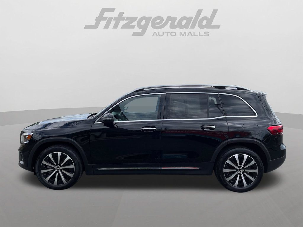 Used 2023 Mercedes-Benz GLB 250 4MATIC image 5
