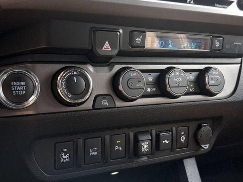 Used 2021 Toyota Tacoma TRD Pro AWD/4WD image 16