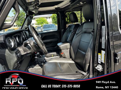 Used 2020 Jeep Gladiator Overland AWD/4WD image 11