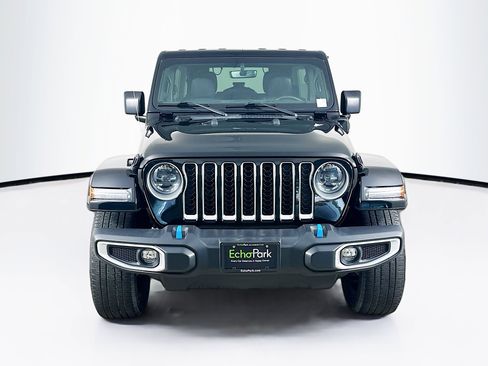 Used 2023 Jeep Wrangler Unlimited Sahara w/ Cold Weather Group AWD/4WD image 2