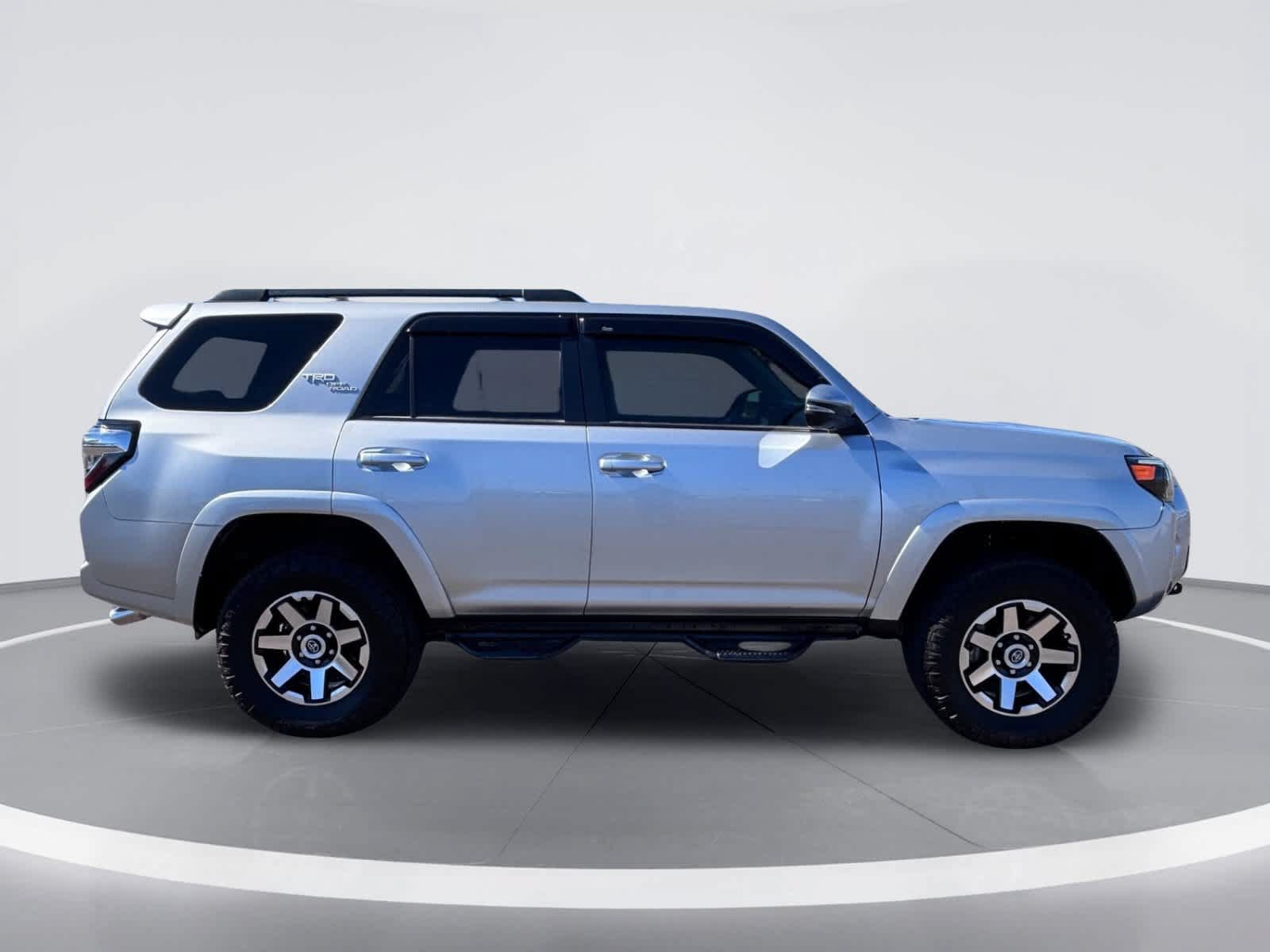 Used 2020 Toyota 4Runner TRD Off-Road Premium w/ Moonroof Package AWD/4WD image 10