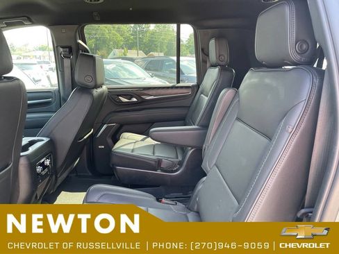 Used 2022 GMC Yukon XL Denali w/ Max Trailering Package AWD/4WD image 14