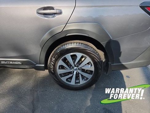 Used 2025 Subaru Outback Premium w/ Popular Package #1A AWD/4WD image 21