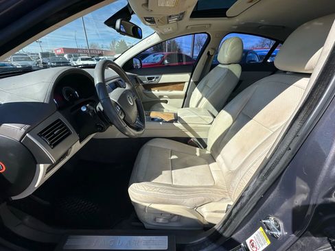 Used 2009 Jaguar XF Premium image 10