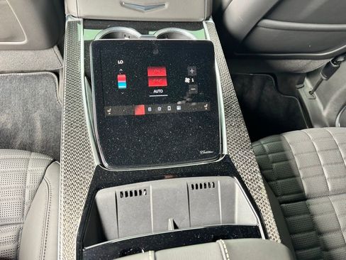 Used 2025 Cadillac Escalade V image 18