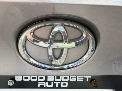 Used 2018 Toyota C-HR XLE FWD image 51