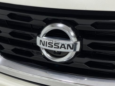 Used 2019 Nissan Pathfinder Platinum w/ Cargo Package image 40