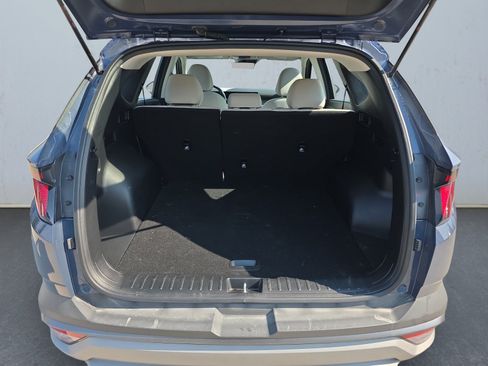 Used 2025 Hyundai Tucson SE AWD/4WD image 16