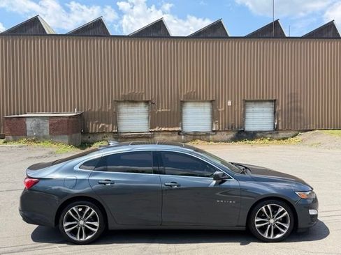Used 2021 Chevrolet Malibu LT FWD image 4