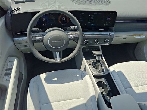 Certified 2026 Hyundai Kona SE AWD/4WD image 8