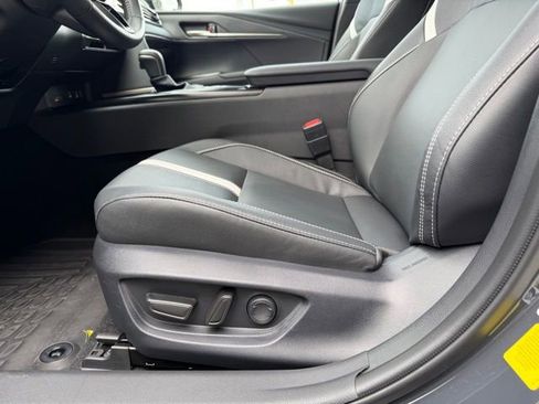 Used 2026 Toyota Camry SE image 20