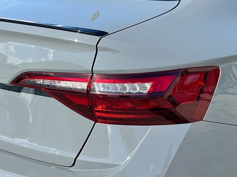 Used 2024 Volkswagen Jetta GLI 40th Anniversary Edition image 26