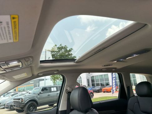 Used 2022 Kia Telluride EX AWD/4WD image 13