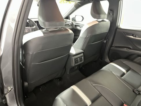 Used 2025 Toyota Camry SE FWD image 24