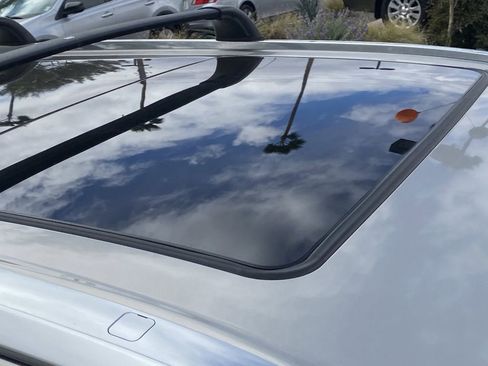 Used 2016 Toyota Highlander Limited Platinum image 9