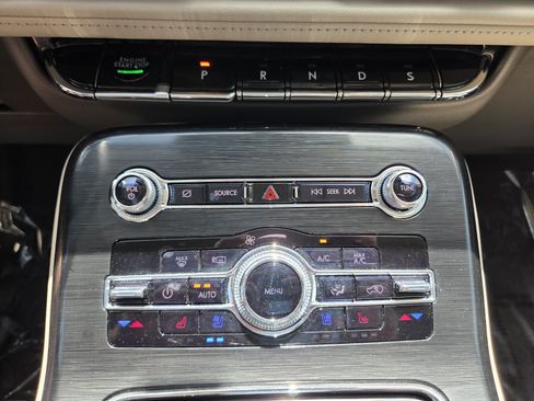 Used 2021 Lincoln Nautilus Reserve FWD image 25