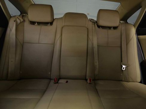 Used 2017 Toyota Avalon Limited w/ Carpet Mat Package FWD image 10