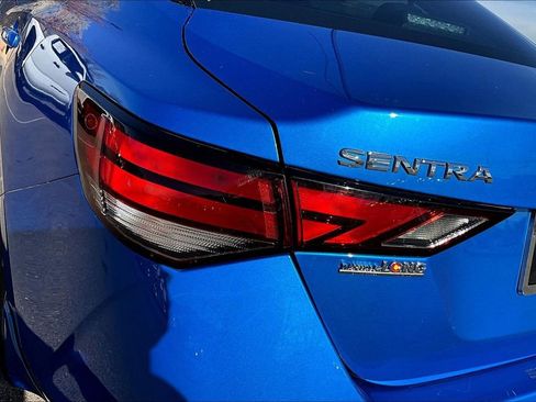 Used 2020 Nissan Sentra SV w/ Trunk Package image 32