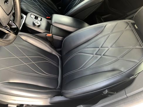 Used 2023 Ford Mustang Mach-E Select image 31