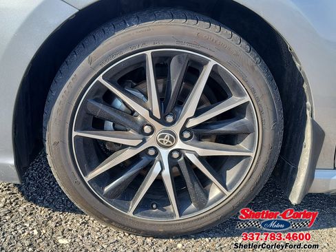 Used 2024 Toyota Camry SE image 11