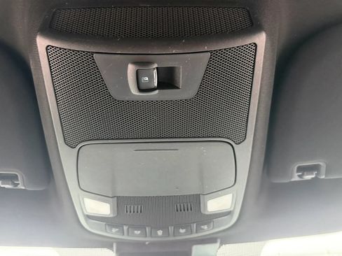 Used 2020 Ford F150 XLT w/ Equipment Group 302A Luxury AWD/4WD image 31