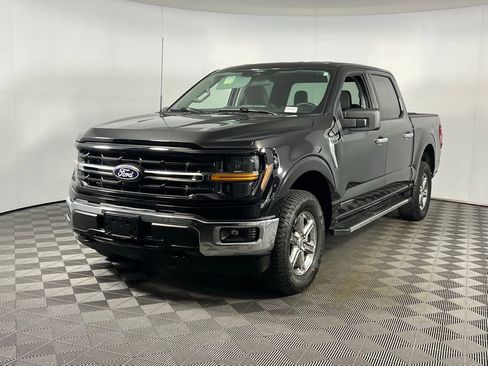 Used 2025 Ford F150 XLT w/ Equipment Group 301A Standard AWD/4WD image 4