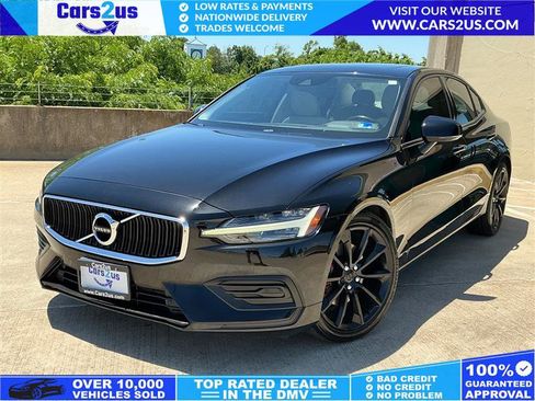 Used 2019 Volvo S60 T5 Momentum w/ Multimedia Package FWD image 1