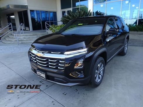New 2026 Chevrolet Equinox LT FWD image 3