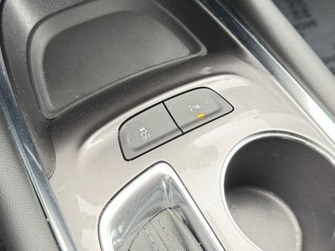 Used 2017 Chevrolet Malibu LT w/ Driver Confidence Package image 13