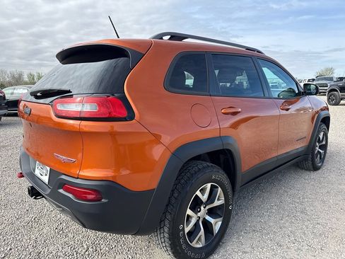 Used 2015 Jeep Cherokee Trailhawk w/ Trailer Tow Group AWD/4WD image 10