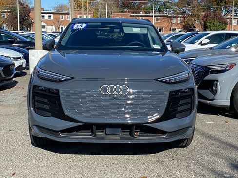 Used 2025 Audi Q6 e-tron Premium Plus w/ Premium Plus image 4